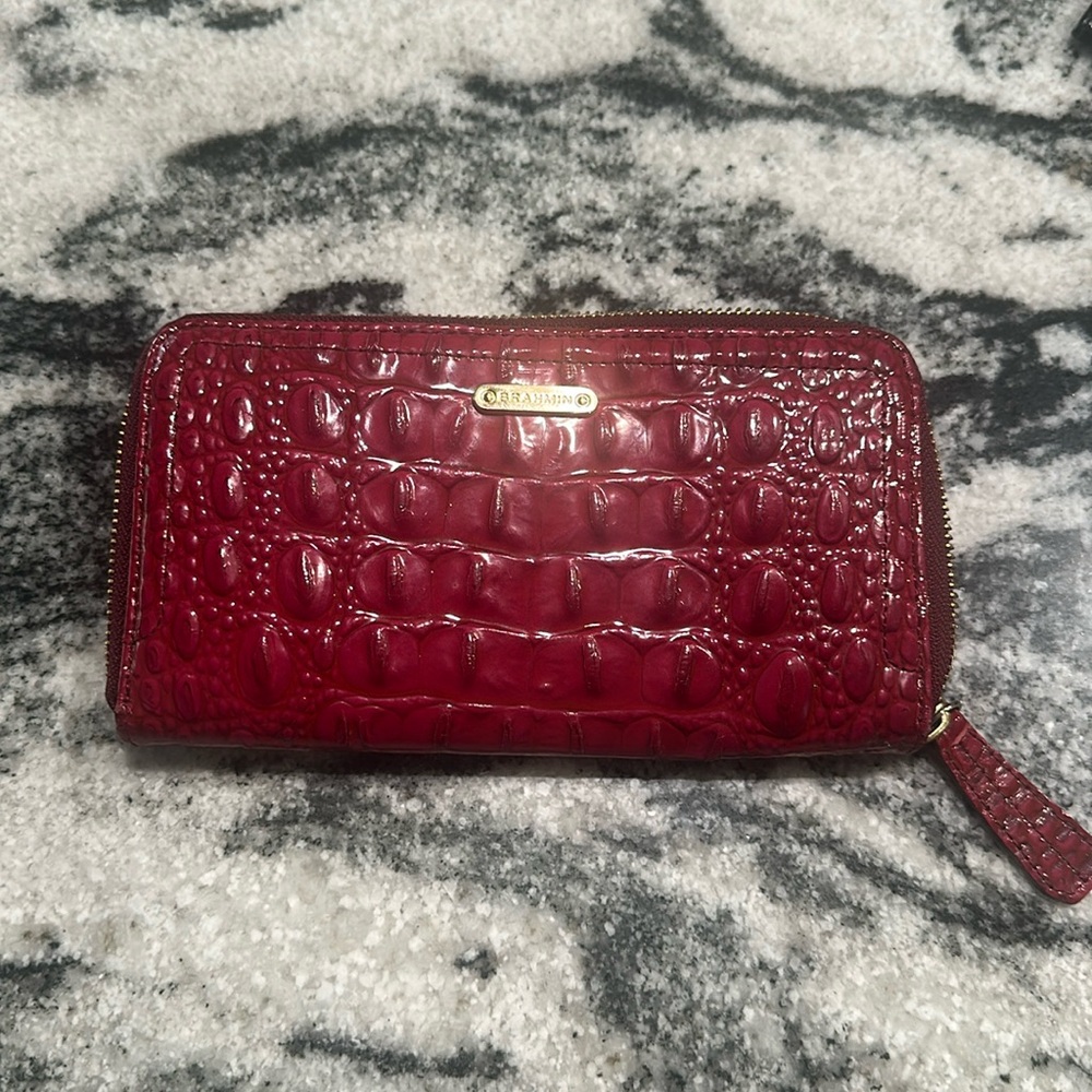 BRAHMIN SURI GENUINE LEATHER ZIP AROUND WALLET